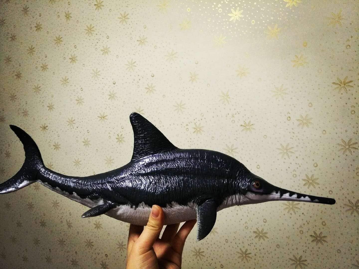 PNSO オフタルモサウルス 大きい目 魚竜 Ophthalmosaurus 水棲爬虫類 恐竜 リアル 海洋動物フィギュア PVC プラモデル 大人 おもちゃ 模型 プレゼント プレミアム 48cm級 オリジナルBOX 台座付き 塗装済 完成品
