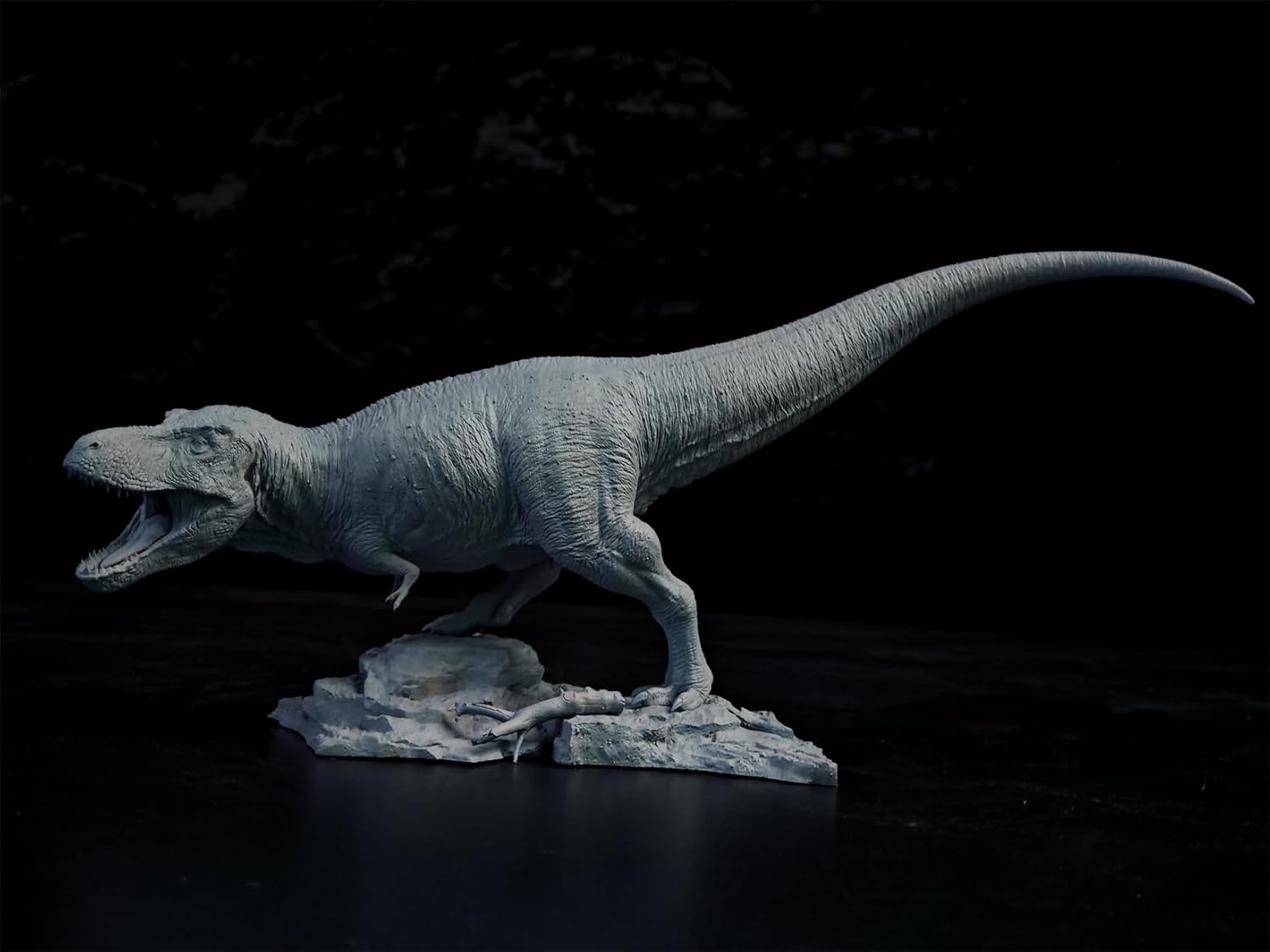 Vikas Prajapat ティラノサウルス フィギュア ガレキ 塗装指定可 Tレックス T-REX 獣脚類 恐竜 模型 白亜紀 情景セット プラモデル 大人おもちゃ プレゼント (1/10塗装済み) [並行輸入品]