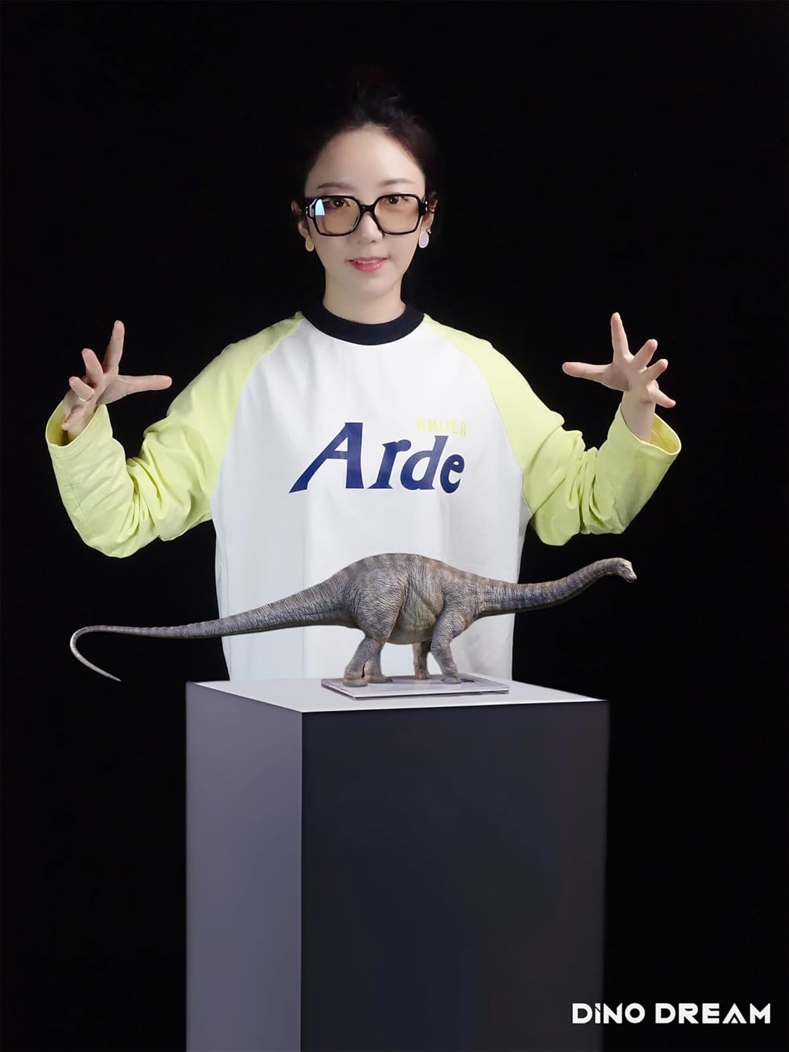 DINO DREAM 1/30 サイズ アパトサウルス ジュラ紀 ディプロドクス科 竜盤目 植物食 恐竜 68.5cm級 フィギュア 樹脂 プラモデル 模型 シーン 情景セット 塗装済 台座付き