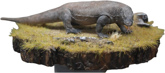 Alex STUDIO コモドオオトカゲ フィギュア コモドドラゴン 動物 爬虫綱 有鱗目 オオトカゲ科 リアル 樹脂 プラモデル 大人のおもちゃ 模型 プレゼント 置物 台座付き (1/20-18) [並行輸入品]