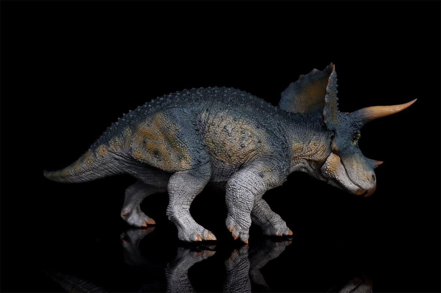 Rebor 1/35 サイズ トリケラトプス Triceratops Horridus 三觭龍 ケラトプス科 プラモデル 大きい 恐竜 リアル フィギュア PVC 大人 おもちゃ 動物 模型 プレゼント オブジェ プレミアム 32cm級 オリジナル 塗装済 完成品 (帝王-版)
