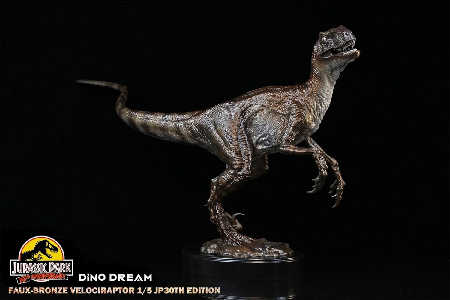 DINO DREAM 30周年記念モデル 1/5 サイズ ヴェロキラプトル フィギュア 小型 肉食 恐竜 76cm級 リアル 銅像 樹脂 プラモデル 模型 塗装済 置物 台座付き