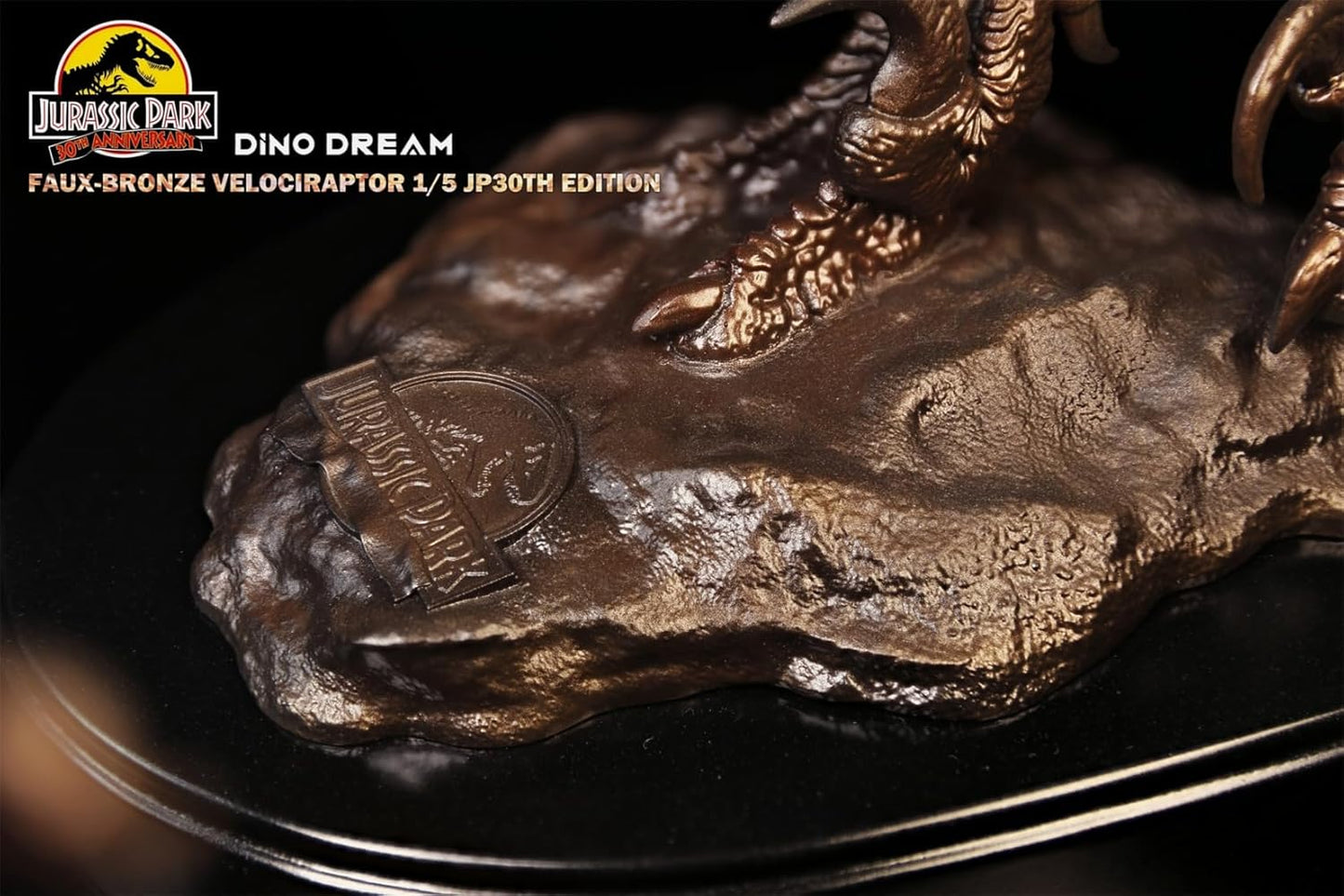 DINO DREAM 30周年記念モデル 1/5 サイズ ヴェロキラプトル フィギュア 小型 肉食 恐竜 76cm級 リアル 銅像 樹脂 プラモデル 模型 塗装済 置物 台座付き
