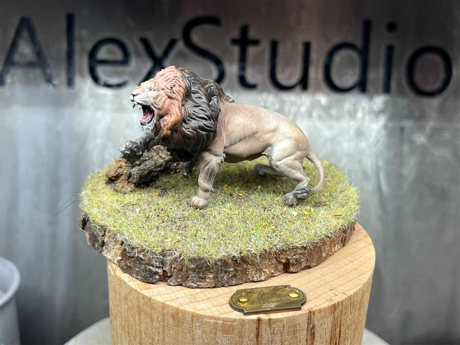 BACALYSO | ALEX STUDIO Lion Figure, Lion Figure, Lion, Mammalia, Carnival, Cat Family, Leopard, Resin, Painted Base, Statue, Cute, Realistic Animal, Plastic Model, Toy, Figurine (1/20-18)