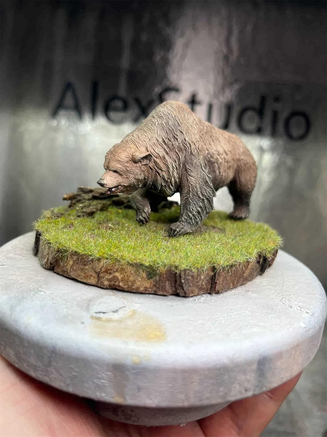 BACALYSO | ALEX STUDIO Horror Badger Figure, Bear, Extinct, Pleistocenaceae, Bear, Resin, Painted Base, Cute, Realistic Animal, Plastic Model, Toy, Figurine (1/20)