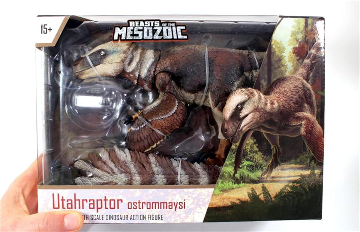 Beasts of the Mesozoic 中生代の獣 1/18 ユタラプトル アクションフィギュア 可動式 38cm 23関節 PVC製 [並行輸入品]