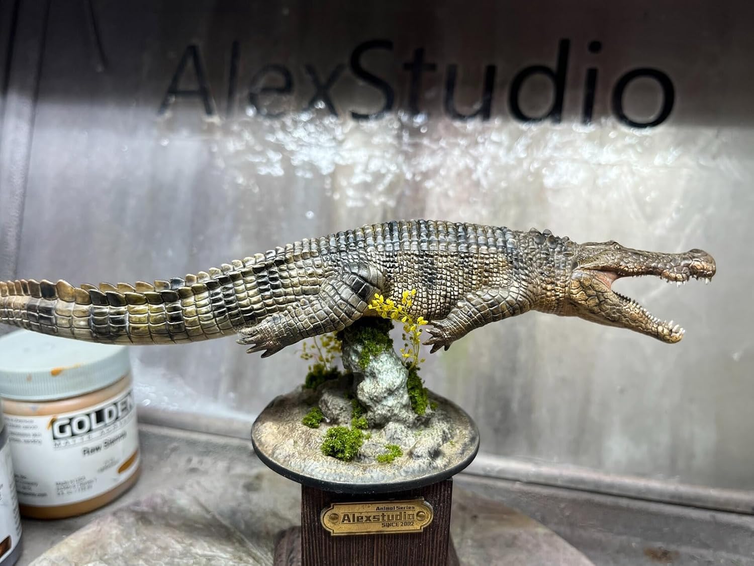 Alex STUDIO デイノスクス フィギュア22cm中生代白亜紀 ワニ アリゲーター上科 肉食動物 リアル 樹脂 プラモデル 大人のおもちゃ 模型 プレゼント 置物 台座付き [並行輸入品]