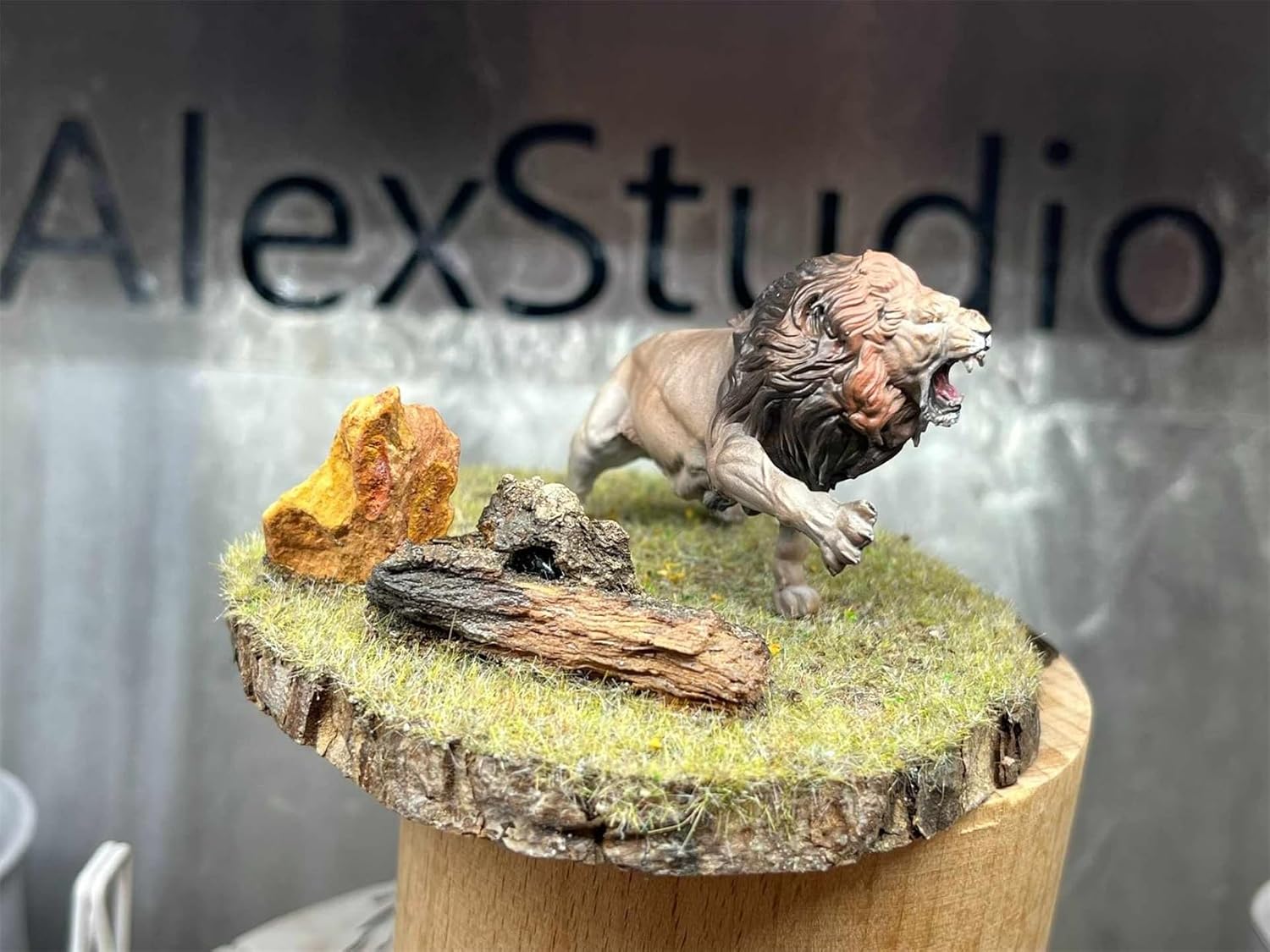 BACALYSO | ALEX STUDIO Lion Figure, Lion Figure, Lion, Mammalia, Carnival, Cat Family, Leopard, Resin, Painted Base, Statue, Cute, Realistic Animal, Plastic Model, Toy, Figurine (1/20-18)