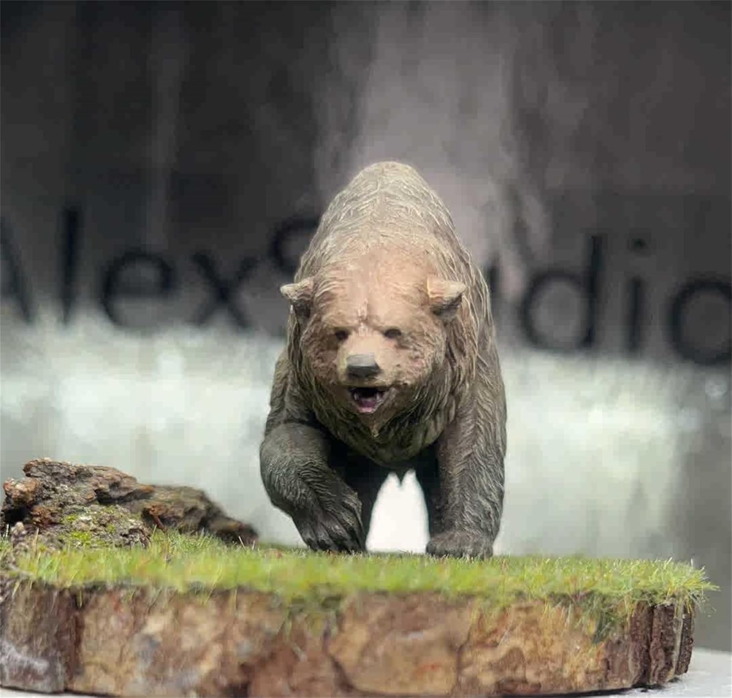 BACALYSO | ALEX STUDIO Horror Badger Figure, Bear, Extinct, Pleistocenaceae, Bear, Resin, Painted Base, Cute, Realistic Animal, Plastic Model, Toy, Figurine (1/20)