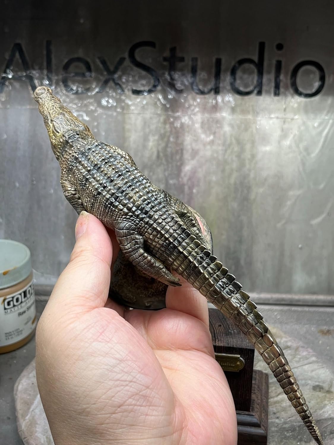 Alex STUDIO デイノスクス フィギュア22cm中生代白亜紀 ワニ アリゲーター上科 肉食動物 リアル 樹脂 プラモデル 大人のおもちゃ 模型 プレゼント 置物 台座付き [並行輸入品]