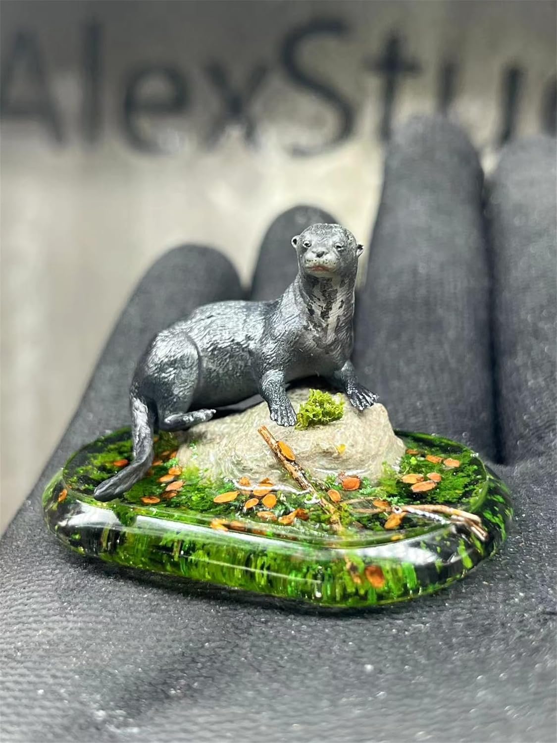 BACALYSO | ALEX STUDIO Lutra Figure, Mammalia, Cat Eyes, Weasel Family, Red Resin, Painted Base, Cute, Realistic Animal, Plastic Model, Toy, Figurine (1/10)